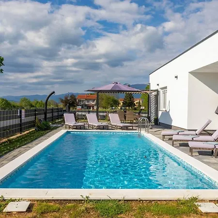 Villa Blue Lagoon - Private Pool And Whirlpool