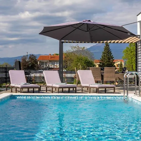 Villa Blue Lagoon - Private Pool And Whirlpool *