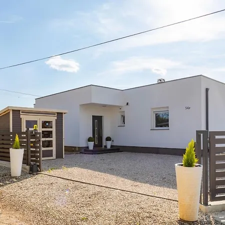 Villa Blue Lagoon - Private Pool And Whirlpool Krsan