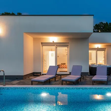 Villa Blue Lagoon - Private Pool And Whirlpool *