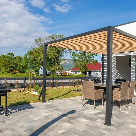 Villa Blue Lagoon - Private Pool And Whirlpool Krsan